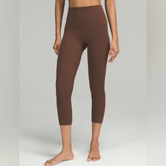 Lululemon High Rise Align Crop Leggings 23" - Picture 5 of 5